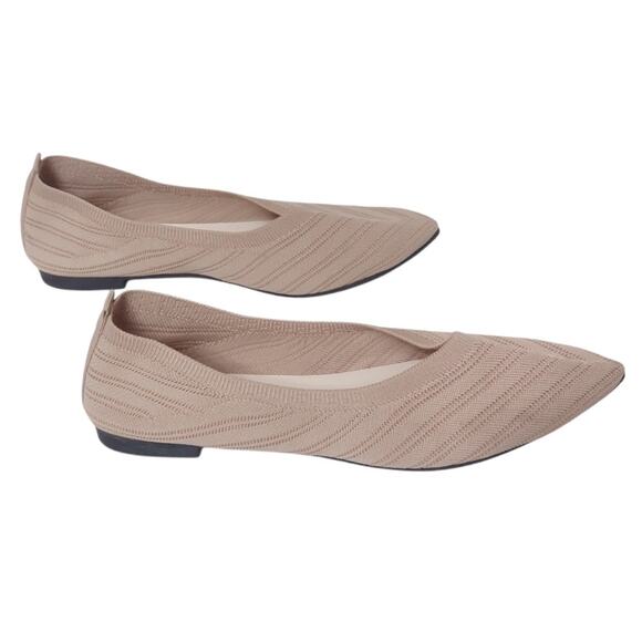 Nude Elasticized Flat Shoes Pointed Toes Size 9 Stretch Ballet Simple Slip On - Picture 10 of 10